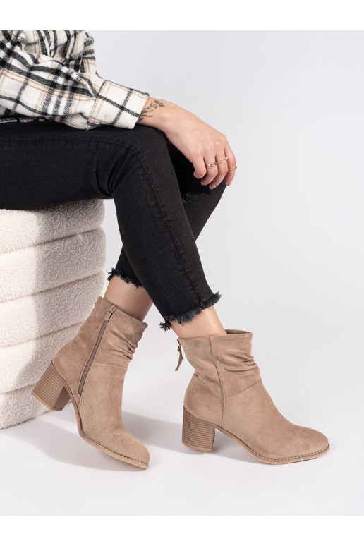 smilšu krāsas  sieviešu zābaki 