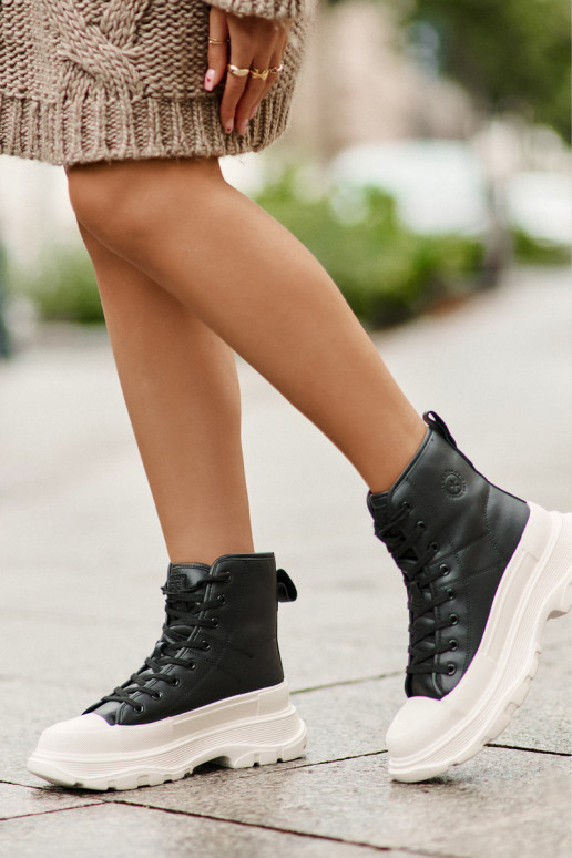 Āda siltināti brīvā laika apavi ar... Āda siltināti brīvā laika apavi ar...