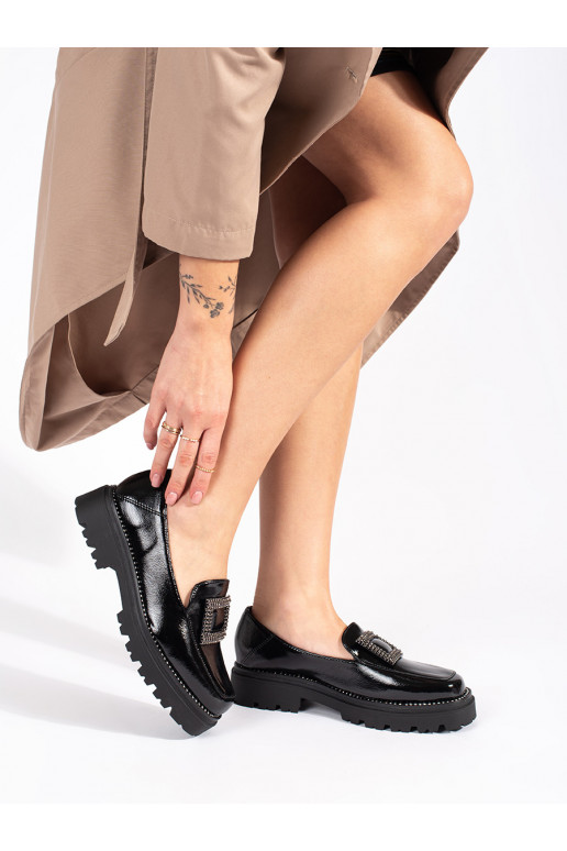 Mokasīni Melnas krāsas  ar platformu ozdobione klamrą i cyrkoniami