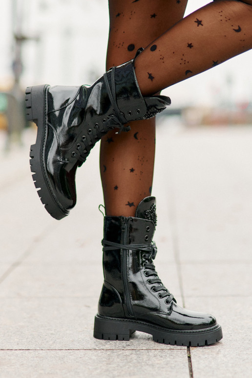 Laque siltināti zābaki ar ornamentiem Melns Kelilea Laque siltināti zābaki ar ornamentiem Melns Kelilea