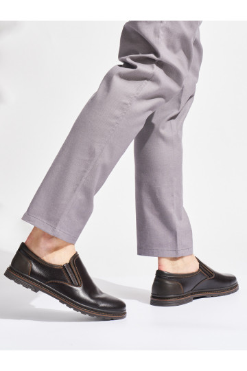 tumši brūnas krāsas  kurpes 2