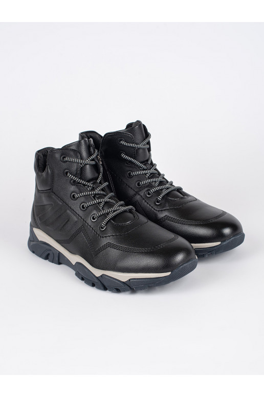  Melnas krāsas zābaki  