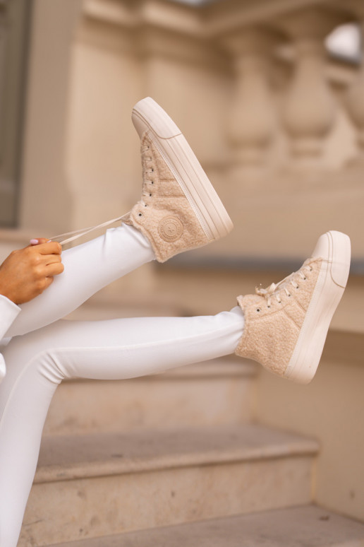 Siltināti sieviešu puszābaki ar... Siltināti sieviešu puszābaki ar...