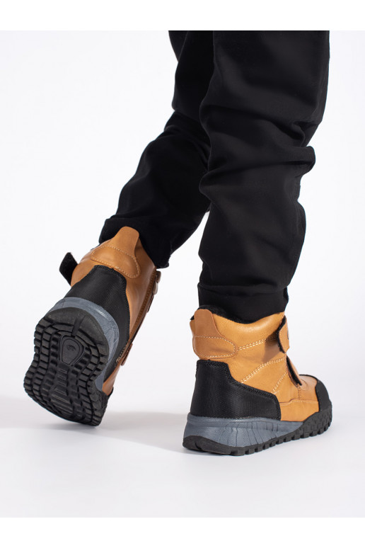 siltināti  trzewiki y siltināti  trzewiki y