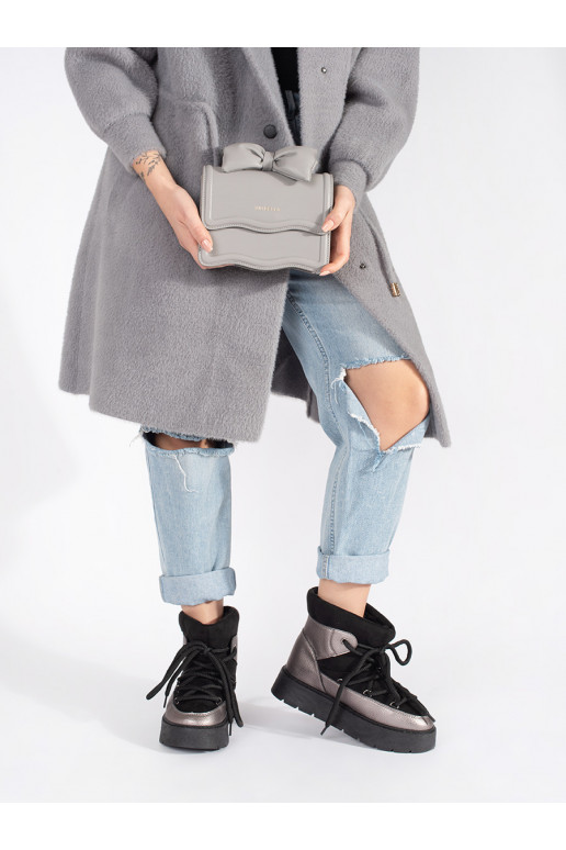 -  Sieviešu sniega zābaki 