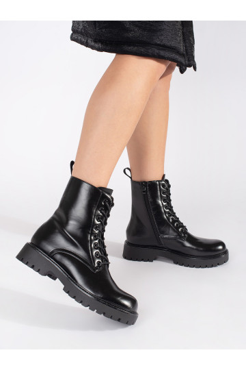 Melns zābaki zābaki