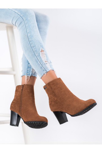 Brūnas krāsas puszābaki ar papēdi 2