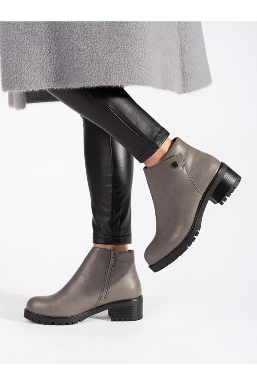 Pelēkas krāsas zābaki z imitacji skóry