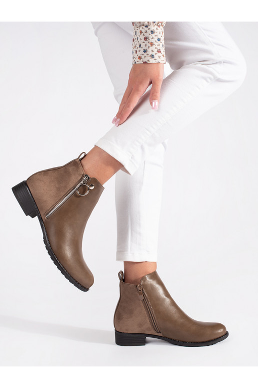 brūnas krāsas  zābaki 