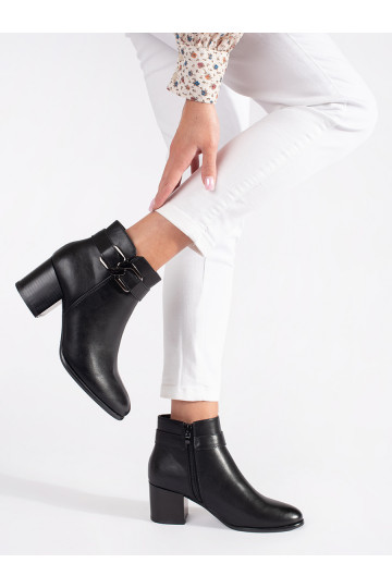 Melns zābaki Sergio Leone