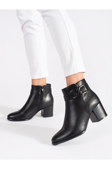 Melns zābaki Sergio Leone  2