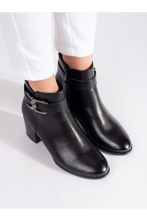 Melns zābaki Sergio Leone 