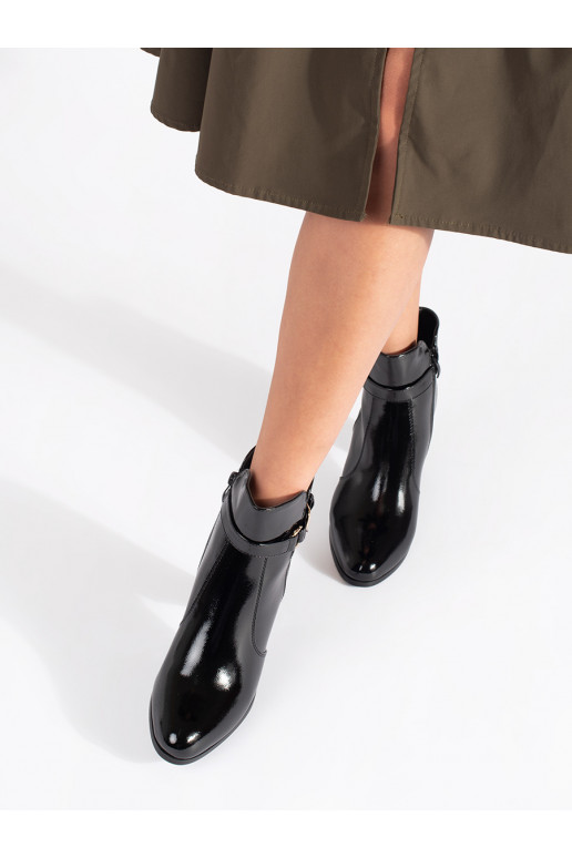 Melns lakoti puszābaki  Sergio Leone