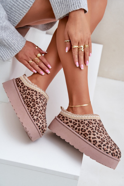 Sniega zābaki ar platformu siltināti... Sniega zābaki ar platformu siltināti...