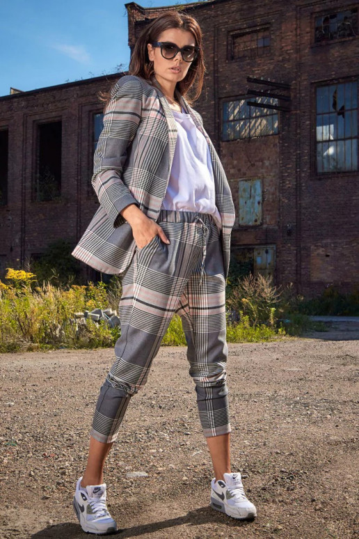 Sieviešu bikses iš awama