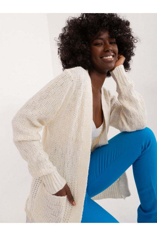 Jaciņa bālganā krāsā