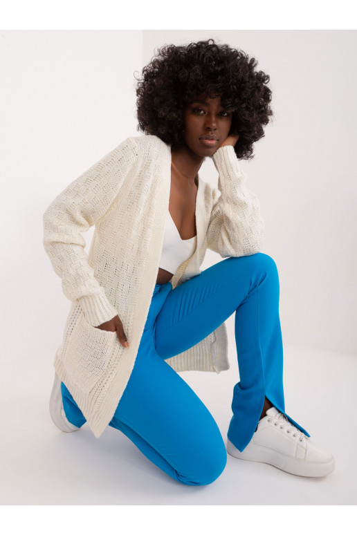 Jaciņa bālganā krāsā