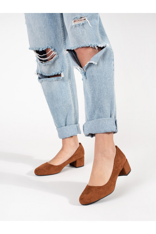 brūnas krāsas  puszābaki uz papēža brūnas krāsas  puszābaki uz papēža