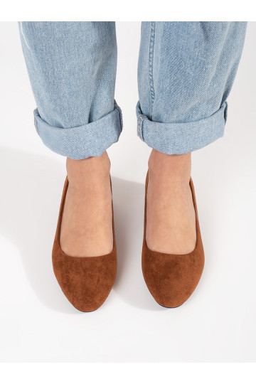 brūnas krāsas  puszābaki uz papēža 2