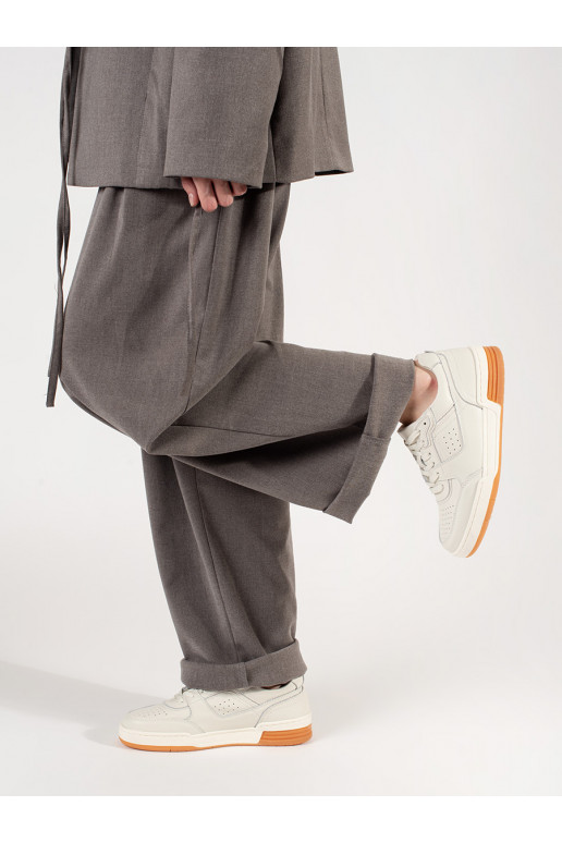 Ziloņkaula krāsas Sporta apavi ar platformu