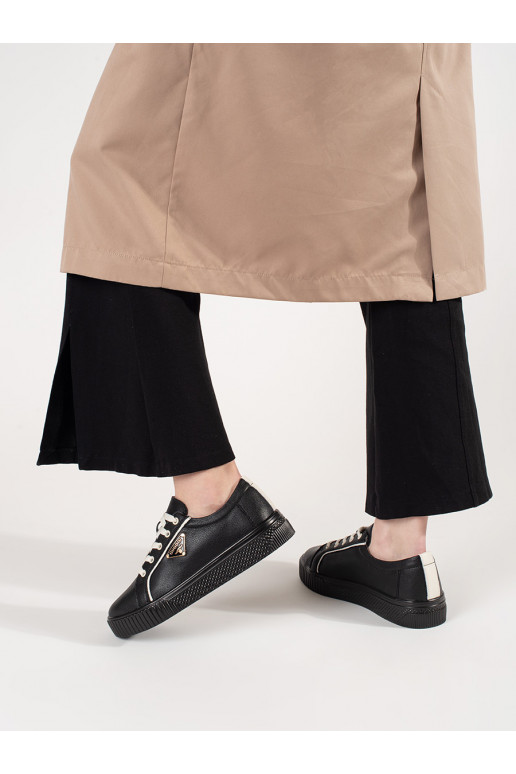 Melnas krāsas Sporta apavi    Melnas krāsas Sporta apavi