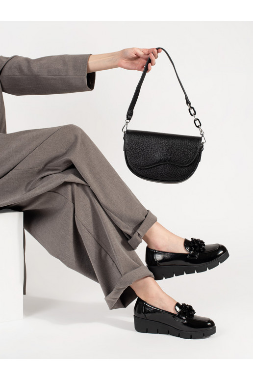 Melns mokasīni   Melns mokasīni