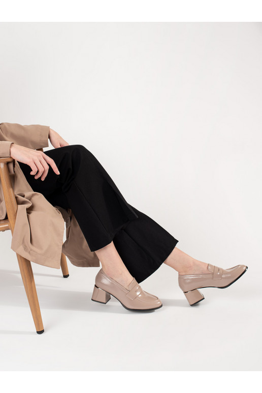 smilšu krāsas kurpes  smilšu krāsas kurpes