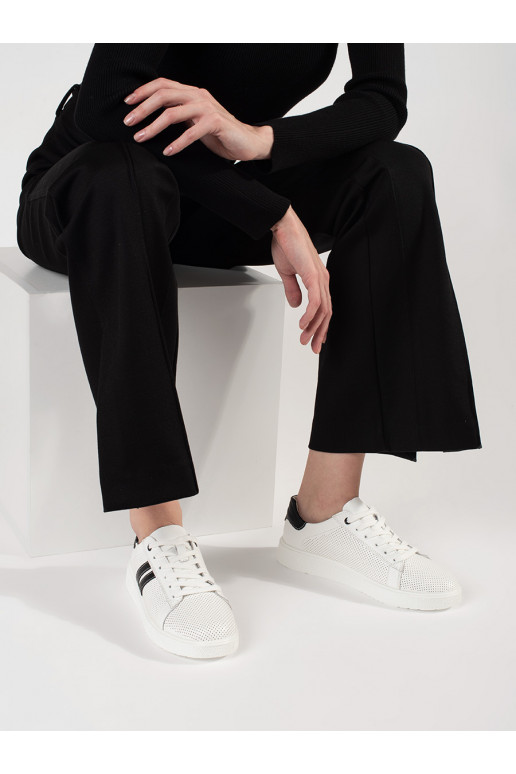 Baltas sporta apavi   Baltas sporta apavi