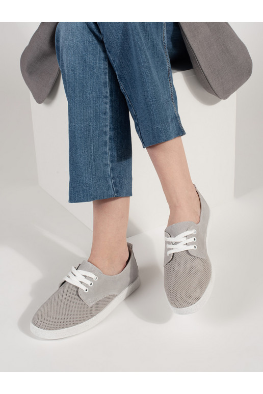 Pelēkas krāsas kurpes   Pelēkas krāsas kurpes