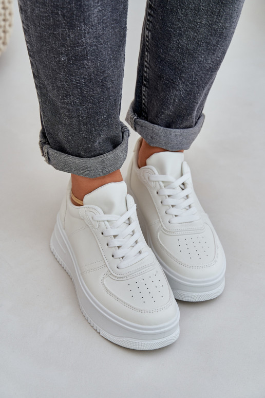 Kurpes   no eko ādas ar platformu baltas krāsas Dorreia