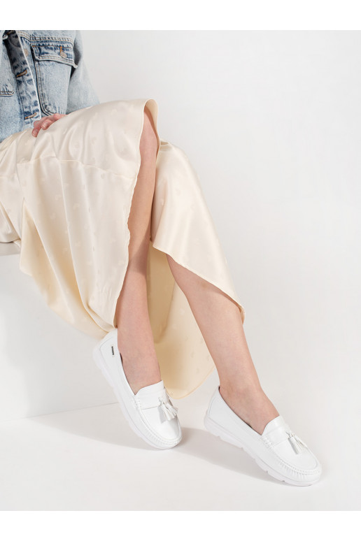 baltas krāsas mokasīni  baltas krāsas mokasīni