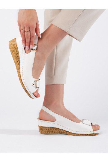 baltas krāsas kurpes  espadrilas