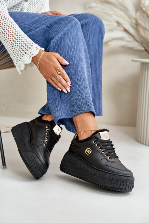 Sporta apavi ar siltinājumu un...