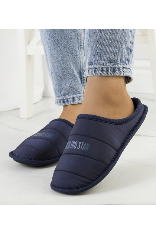 Tumši zilas izolētas sieviešu čības... Tumši zilas izolētas sieviešu čības...