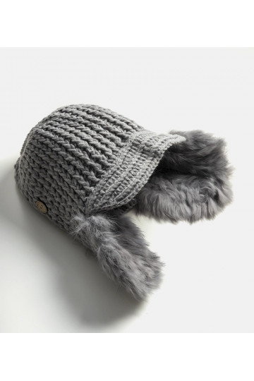Pelēka Zora cepure ar ausu...