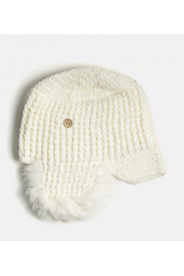 Balta cepure ar ausu... 2