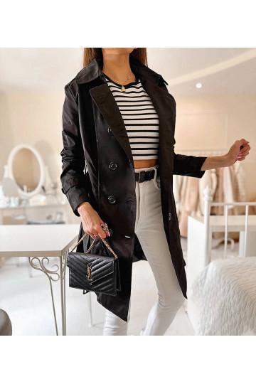 Melns mētelis ar Belt Royale 2