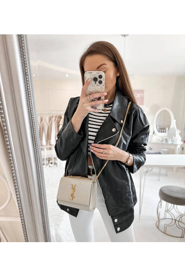 Melna baikeru jaka,...