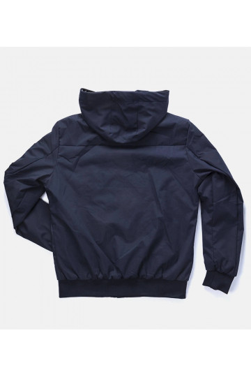 Tumši zila vīriešu pārejas... 2