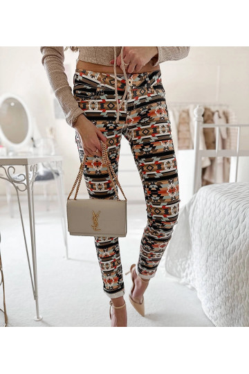 Aya daudzkrāsu rakstainas...