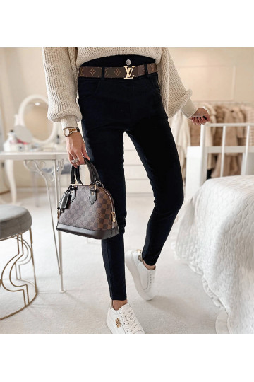 Melni legingi, kas dekorēti...