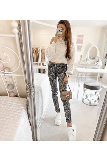 Alia melnas un grafīta... 2