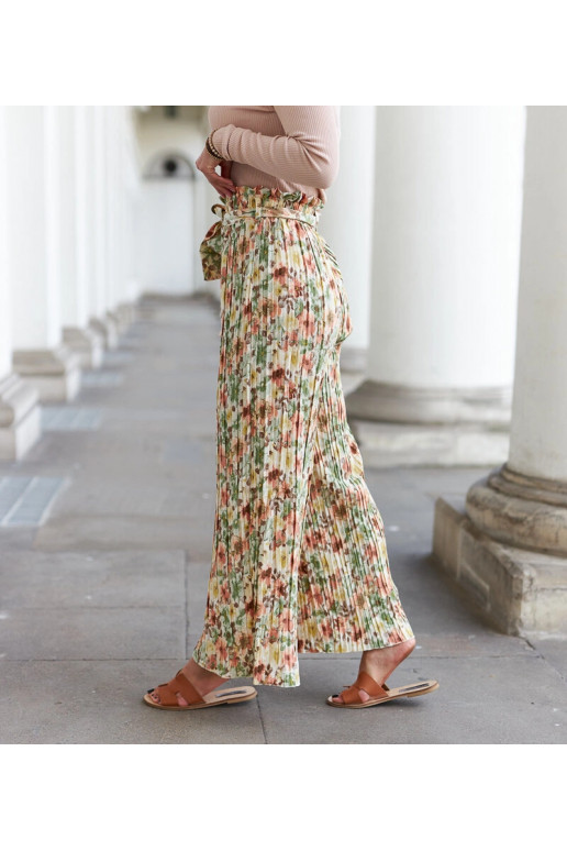 Bēšas sieviešu platas kroku bikses...