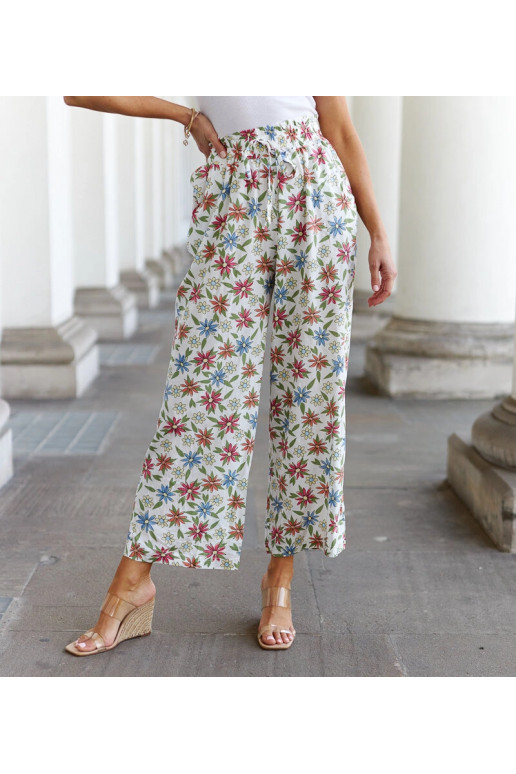 Baltas puķainas platas bikses Vertemate
