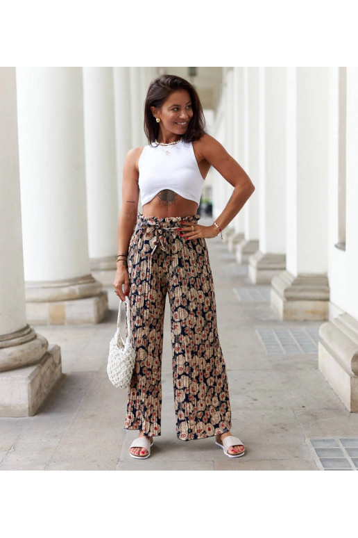 Tumši zilas Aberdīnas platas kroku...