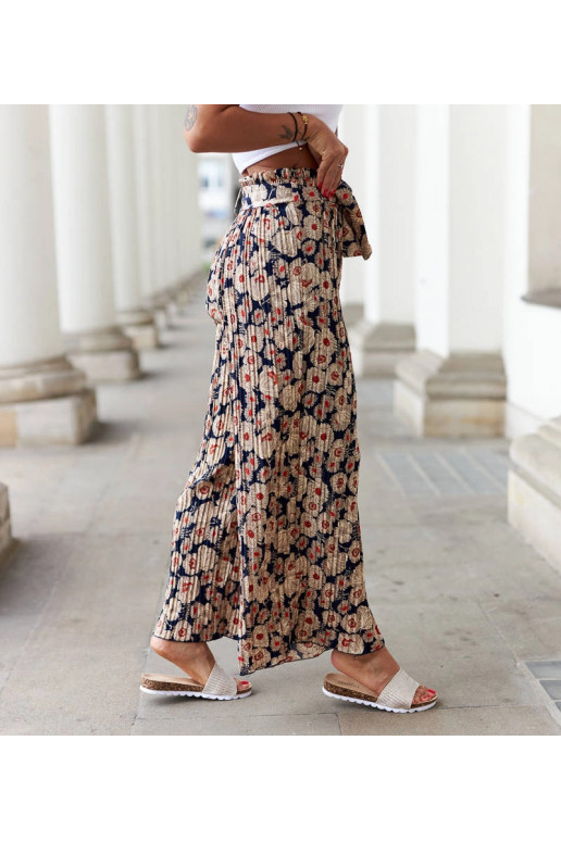 Tumši zilas Aberdīnas platas kroku...