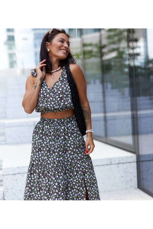 Melns Alvisa tops un svārku komplekts Melns Alvisa tops un svārku komplekts