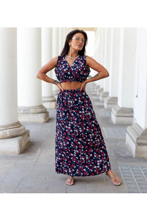 Navy ziedu tops un svārku komplekts... Navy ziedu tops un svārku komplekts...