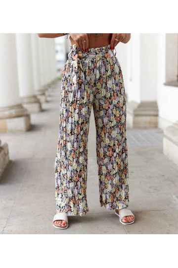 Melnas ziedu kroku bikses... 2