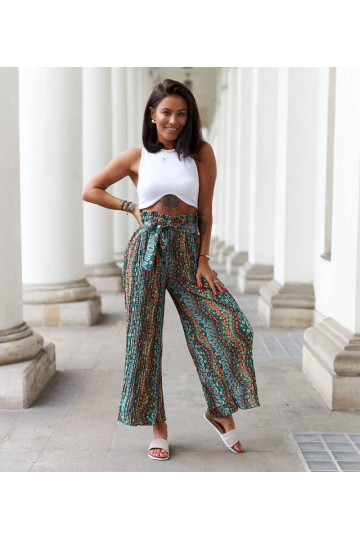 Arhimēda zaļas platas kroku...